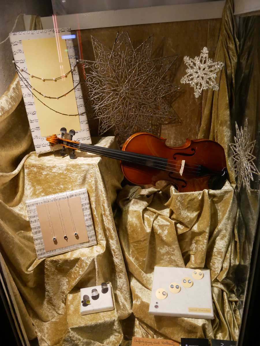 23 12 julia zanella P1090902