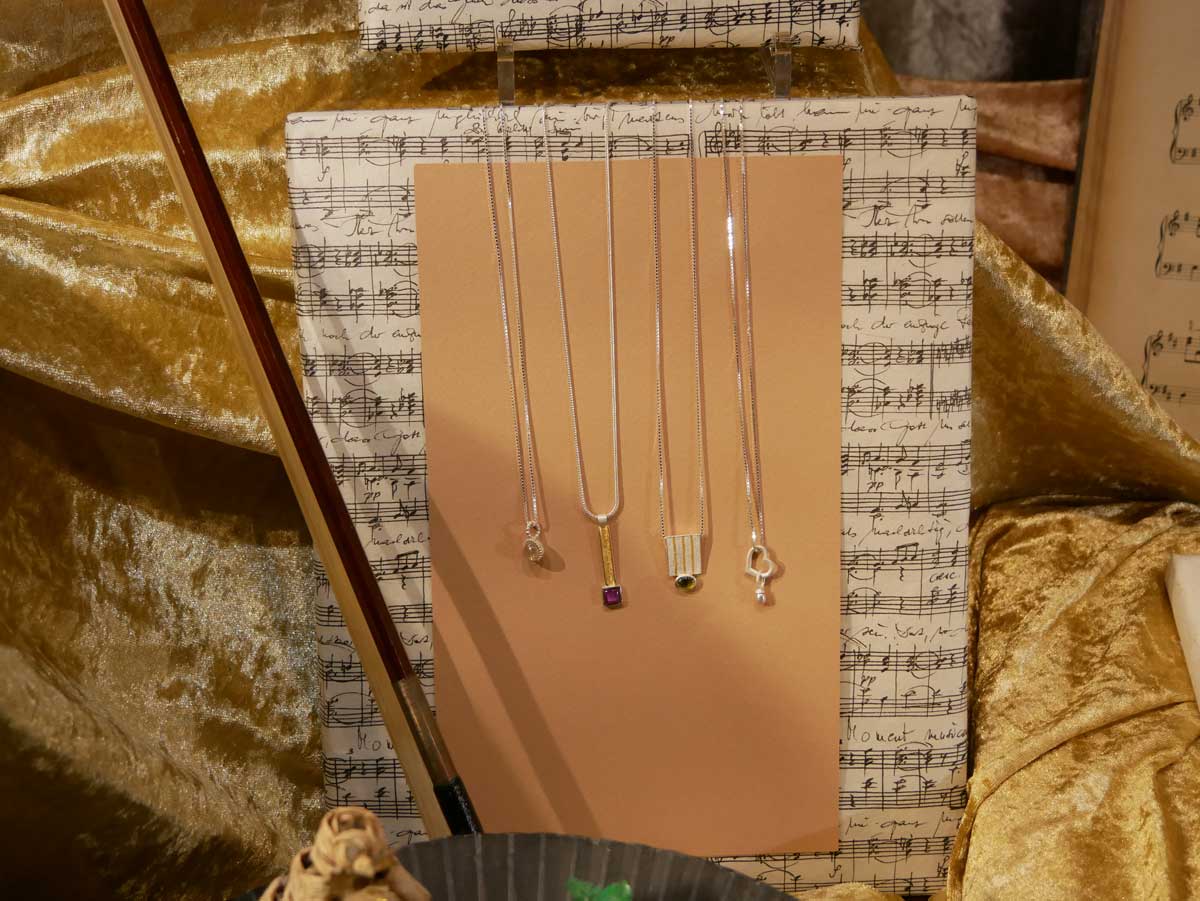 23 12 julia zanella P1090913