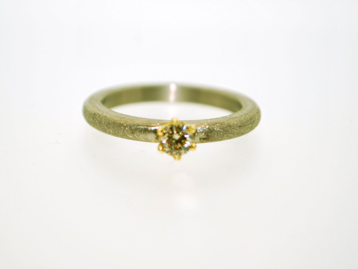 Ehe- und Verlobungsringe