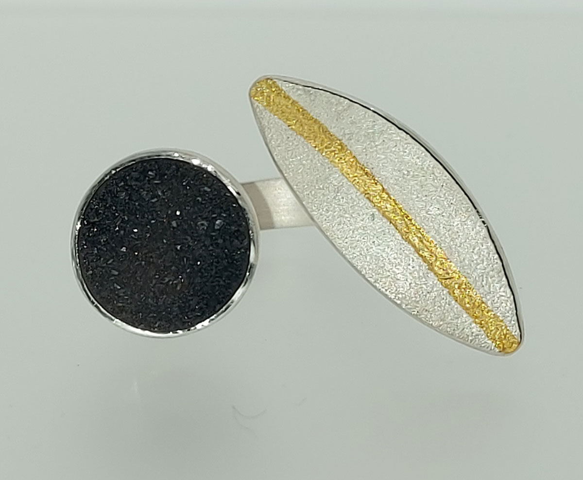 Julia Zanella 20221024 220114